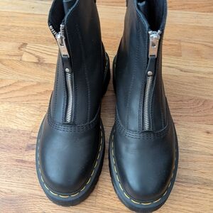 Dr. Martens Women's Black Leather Boots NWOT Bounce Sole